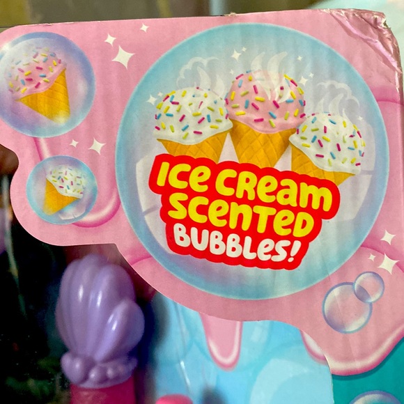 Kindi Kids Bobbi Bubbles Doll-Blows Bubbles & Sings - Picture 11 of 12